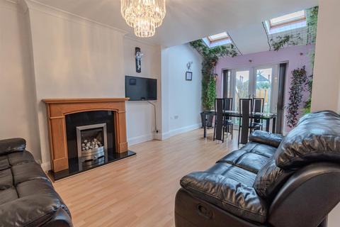 20 Arbrook Drive, Nottingham, NG8 3PD