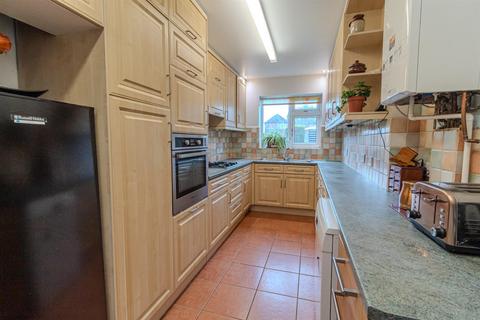 20 Arbrook Drive, Nottingham, NG8 3PD