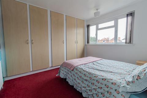 20 Arbrook Drive, Nottingham, NG8 3PD