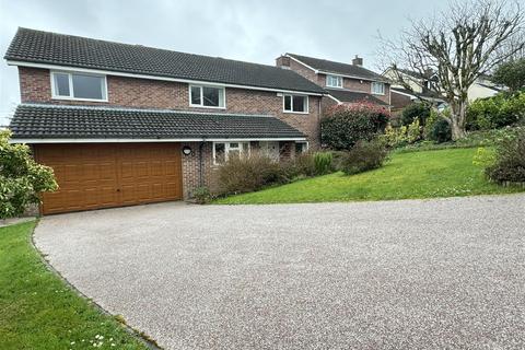 59 Chipponds Drive, St Austell, PL25 5DE