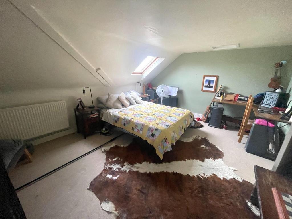 Loft Room2.JPG