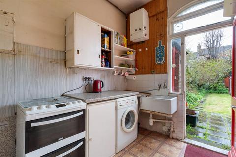 64 Halstead Road, Wanstead, London, E11 2AZ