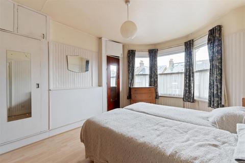 64 Halstead Road, Wanstead, London, E11 2AZ