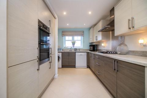 39 Deleval Crescent, Shiremoor, Newcastle Upon Tyne, NE27 0FA