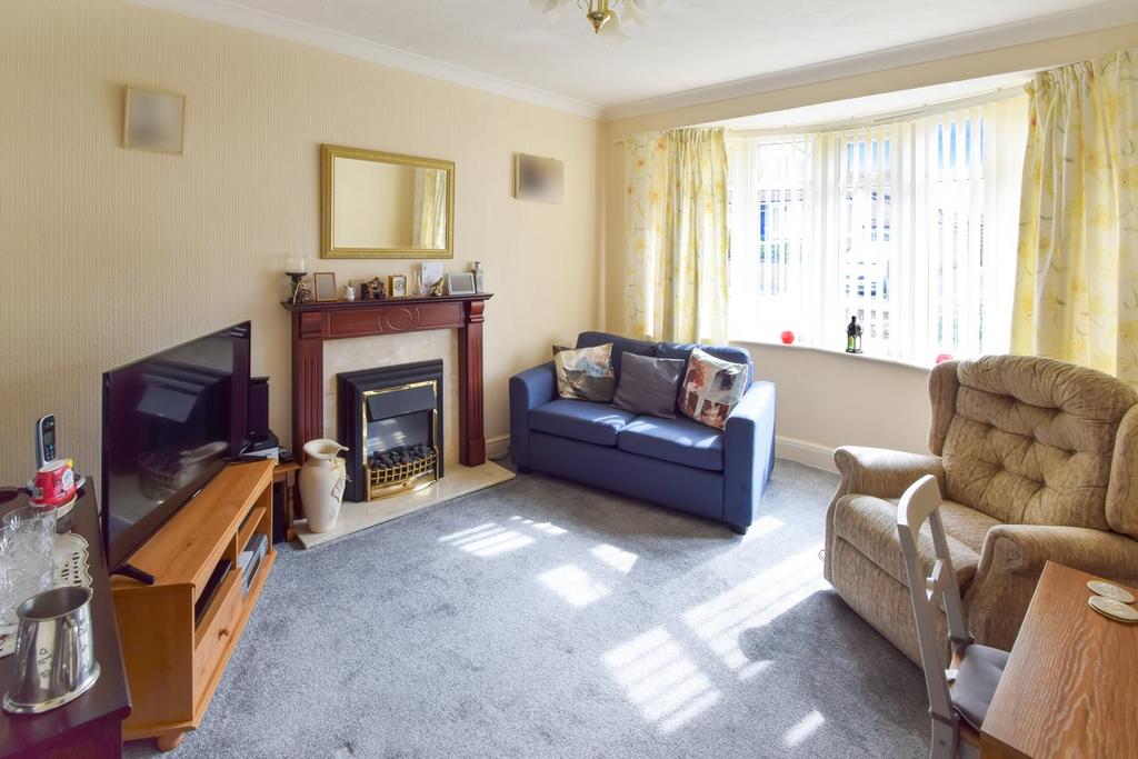 Gerrard Avenue, Rochester, ME1 2 bed bungalow for sale £350,000