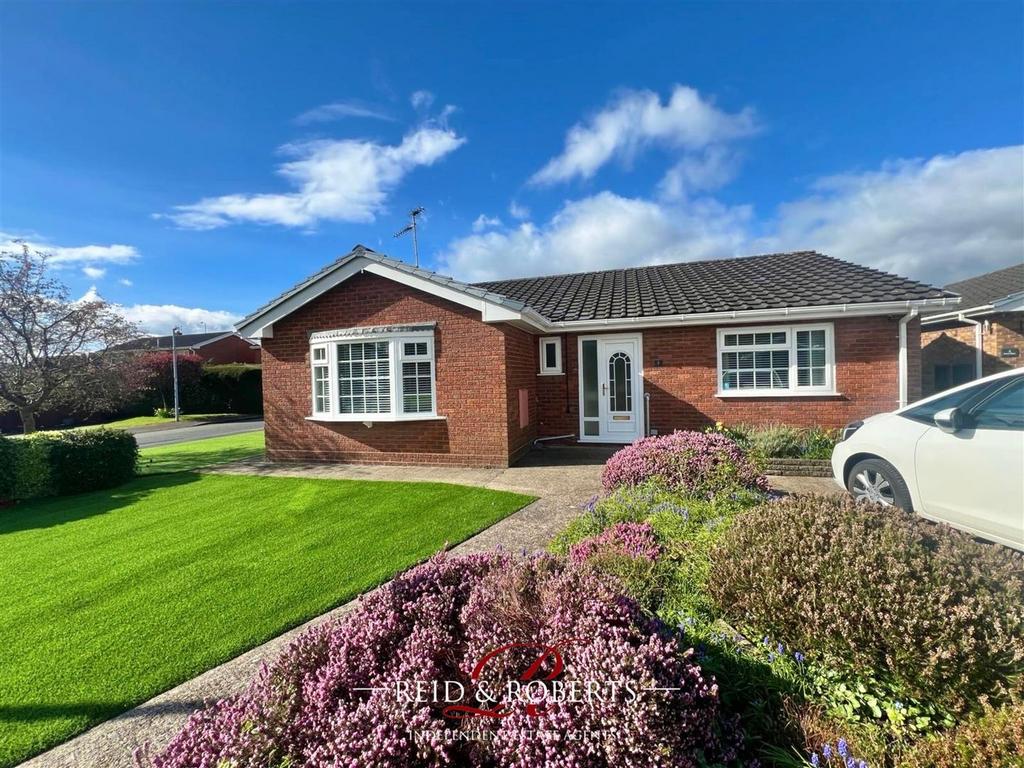 Troon Close, Wrexham 3 bed detached bungalow for sale £329,950