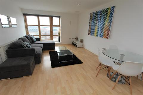 2 bedroom flat to rent, Balmoral Place, Brewery Wharf