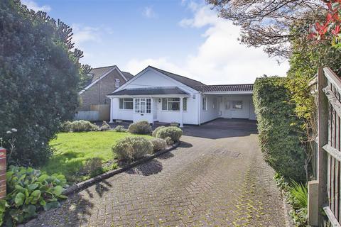 3 bedroom detached bungalow for sale, St. Johns Road, Locks Heath, Southampton