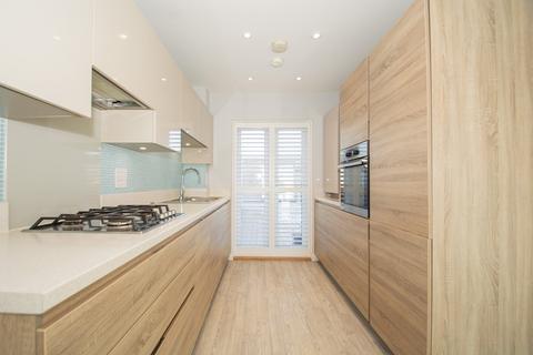 2 bedroom duplex to rent, Centenary Way, Chelmsford CM1