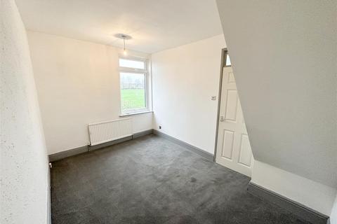 2 bedroom terraced house to rent, Athelstane Road, Doncaster DN12