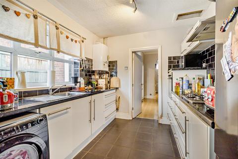 62 Bentley Road, Doncaster, DN5 9TA