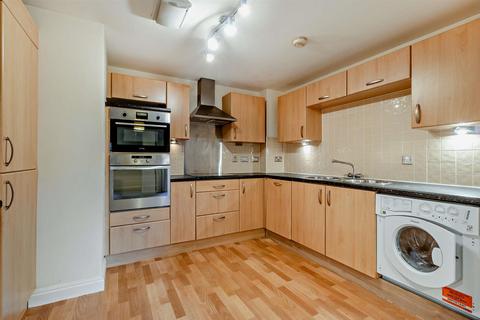 1 bedroom flat for sale, Kentmere Drive, Lakeside DN4