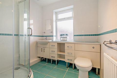 5 Holyrood Road, Doncaster, DN2 5HR