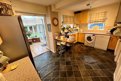 62 Coppice Walk, Shirley, Solihull, B90 4HZ