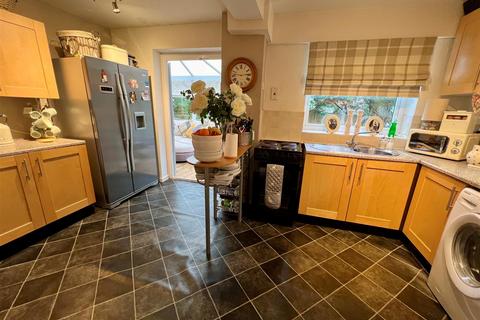 62 Coppice Walk, Shirley, Solihull, B90 4HZ