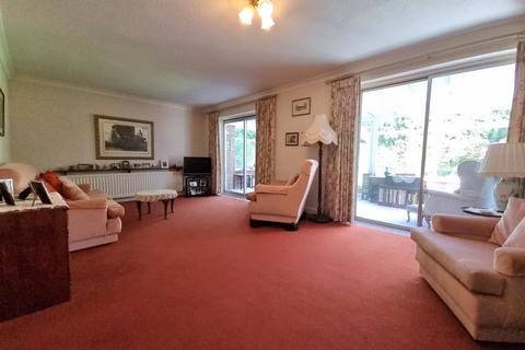 90 Beauchamp Road, Solihull, B91 2BU