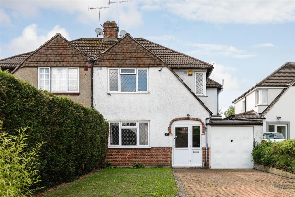 Elmwood Road, Redhill 4 bed semidetached house for sale £650,000