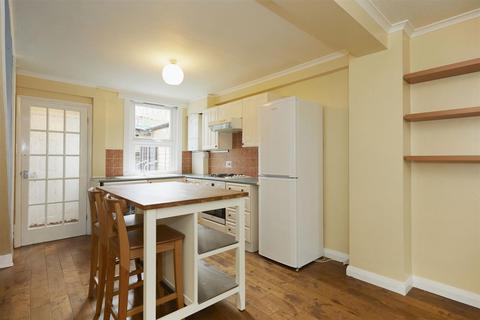 2 bedroom terraced house for sale, Lower Road, Orpington BR5
