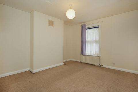 15 Lower Road, Orpington, BR5 4AH