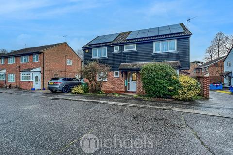 4 bedroom detached house for sale, Skiddaw Close, Great Notley, Braintree, CM77
