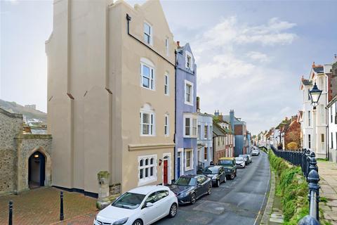 4 bedroom end of terrace house for sale, High Street, Hastings