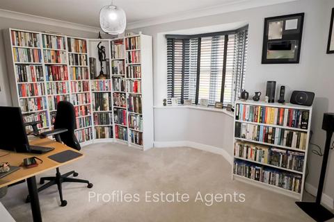 3 Athens Close, Hinckley, LE10 1FJ