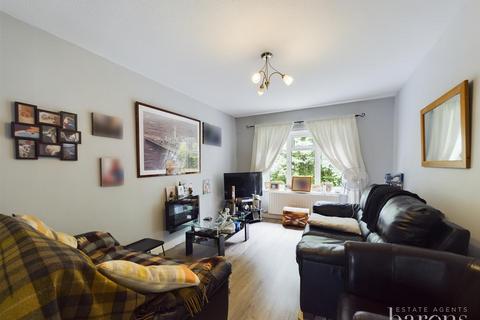 1 bedroom maisonette for sale, Park Gardens, Basingstoke RG21