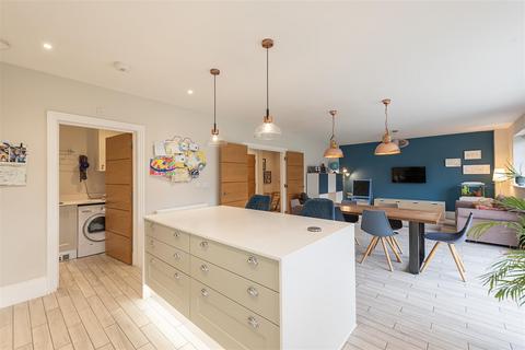 6 bedroom detached house for sale, Westminster Fields, Harpenden