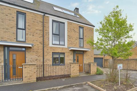 2 bedroom end of terrace house for sale, Garland Avenue, Locking, Weston-Super-Mare, BS24