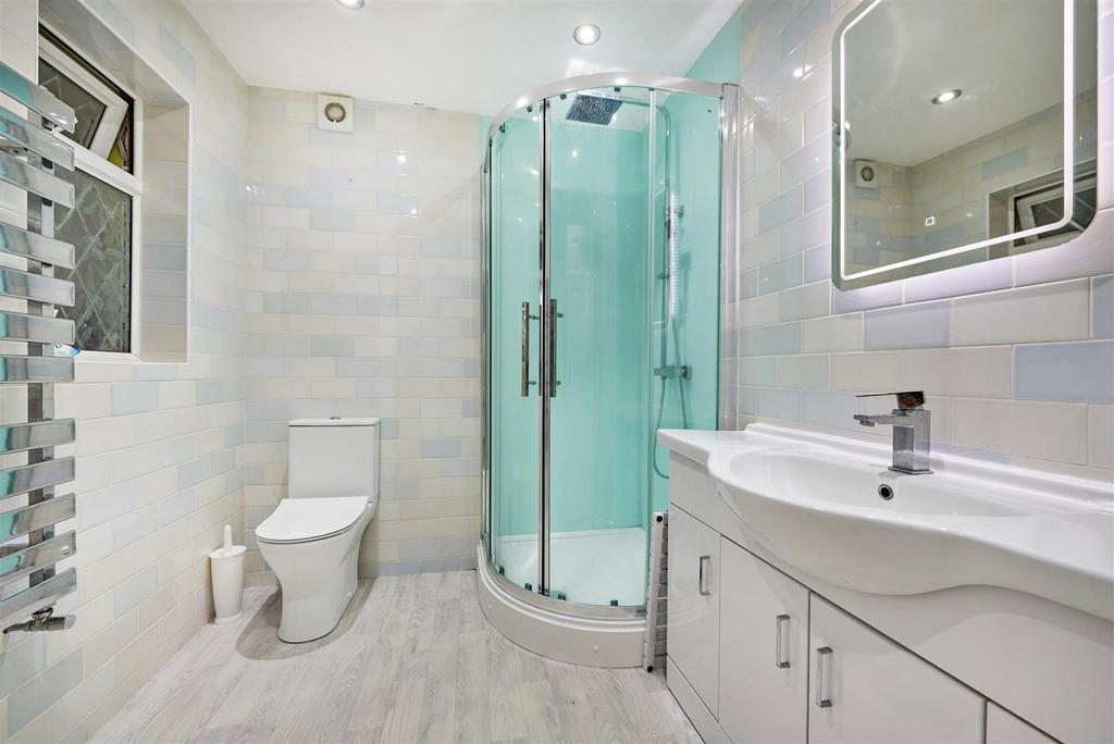 Shower Room/Cloakroom