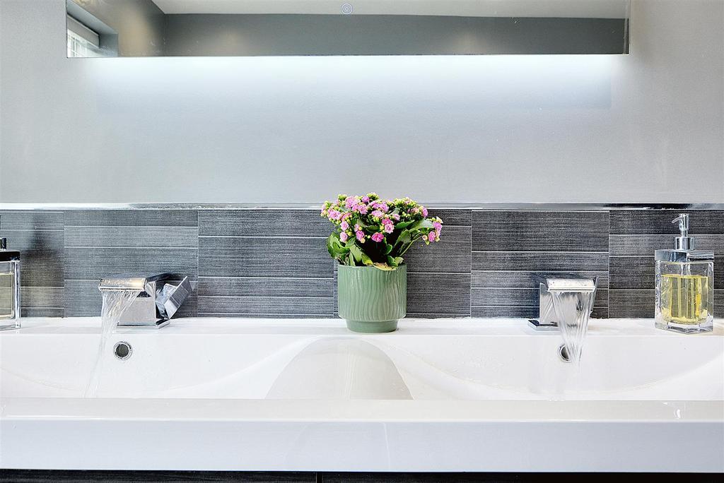 Sink.jpeg