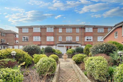 2 bedroom flat for sale, West Avenue, Worthing