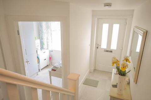 2 bedroom end of terrace house for sale, Barnes Crescent, WIMBORNE, BH21