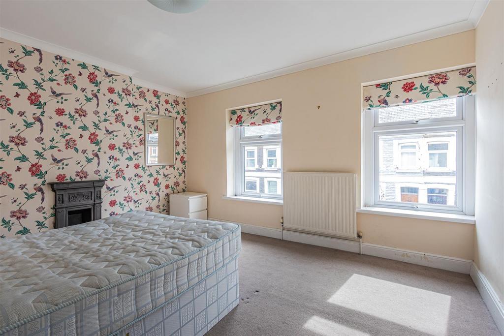 Treharris Street 69-14.jpg