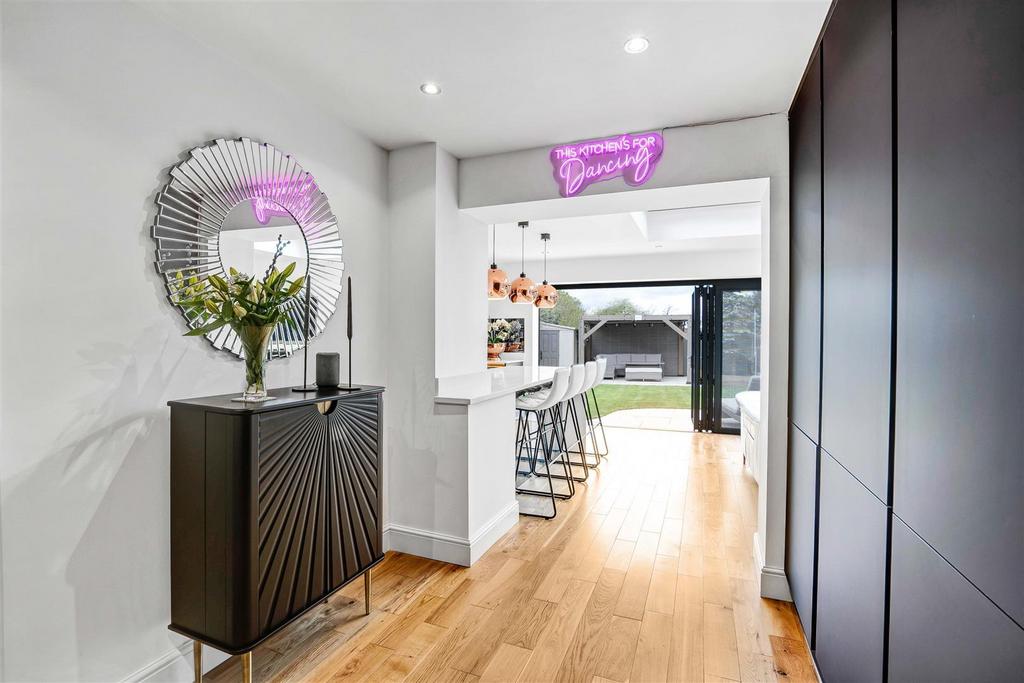 Hollyfield Road, Sutton Coldfield 4 bed detached house for sale £690,000