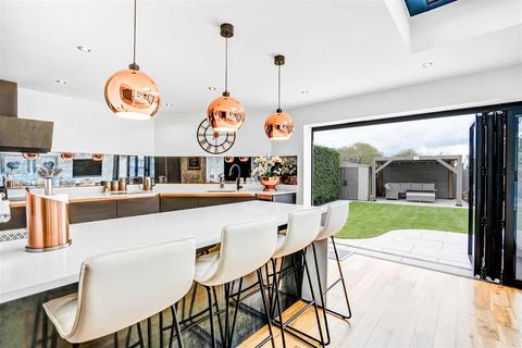 91 Hollyfield Road, Sutton Coldfield, B75 7SE