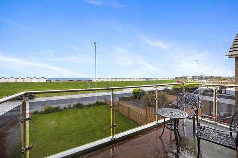 128 Marine Crescent, Goring By Sea, Worthing, BN12 4HR