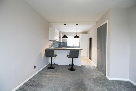 2 bedroom apartment to rent, Chadwick Street, Stockport SK6