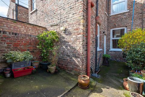2 bedroom terraced house for sale, Russell Street, Off Scarcroft Road, York, YO23 1NW
