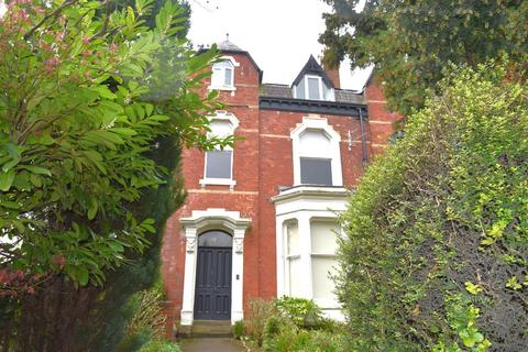 2 bedroom flat to rent, Palace Road, Ripon