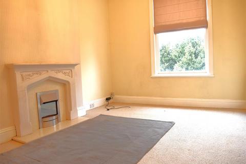 2 bedroom flat to rent, Palace Road, Ripon