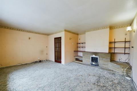 23 Buckmans Road, Crawley, RH11 7DS