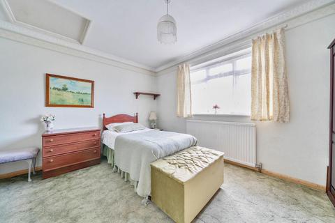 157 Eynsham Drive, London, SE2 9PU