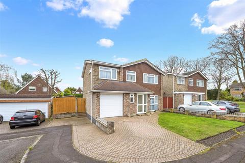 5 Maple Place, Banstead, SM7 1LZ