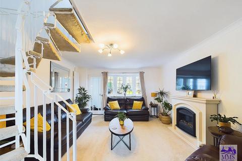 31 Badger Road, Chatham, ME5 8TY