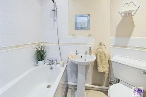 31 Badger Road, Chatham, ME5 8TY
