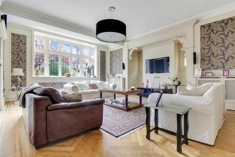 7 bedroom house for sale, Hendon Avenue, London