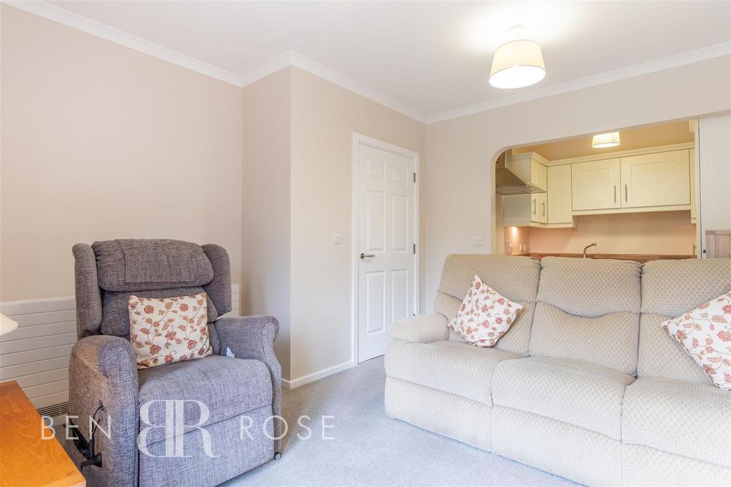 Lounge/Kitchen