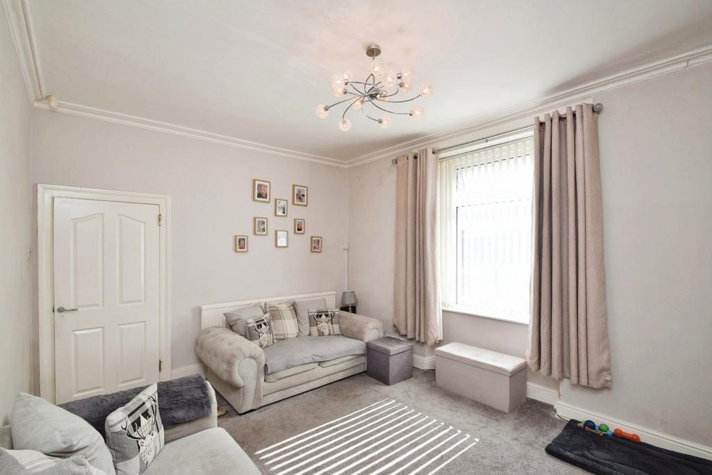Springfield Terrace, Port Talbot SA12 3 bed semidetached house £119,000