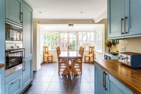 Hornbeam Woodfield, Ashtead, KT21 2RL